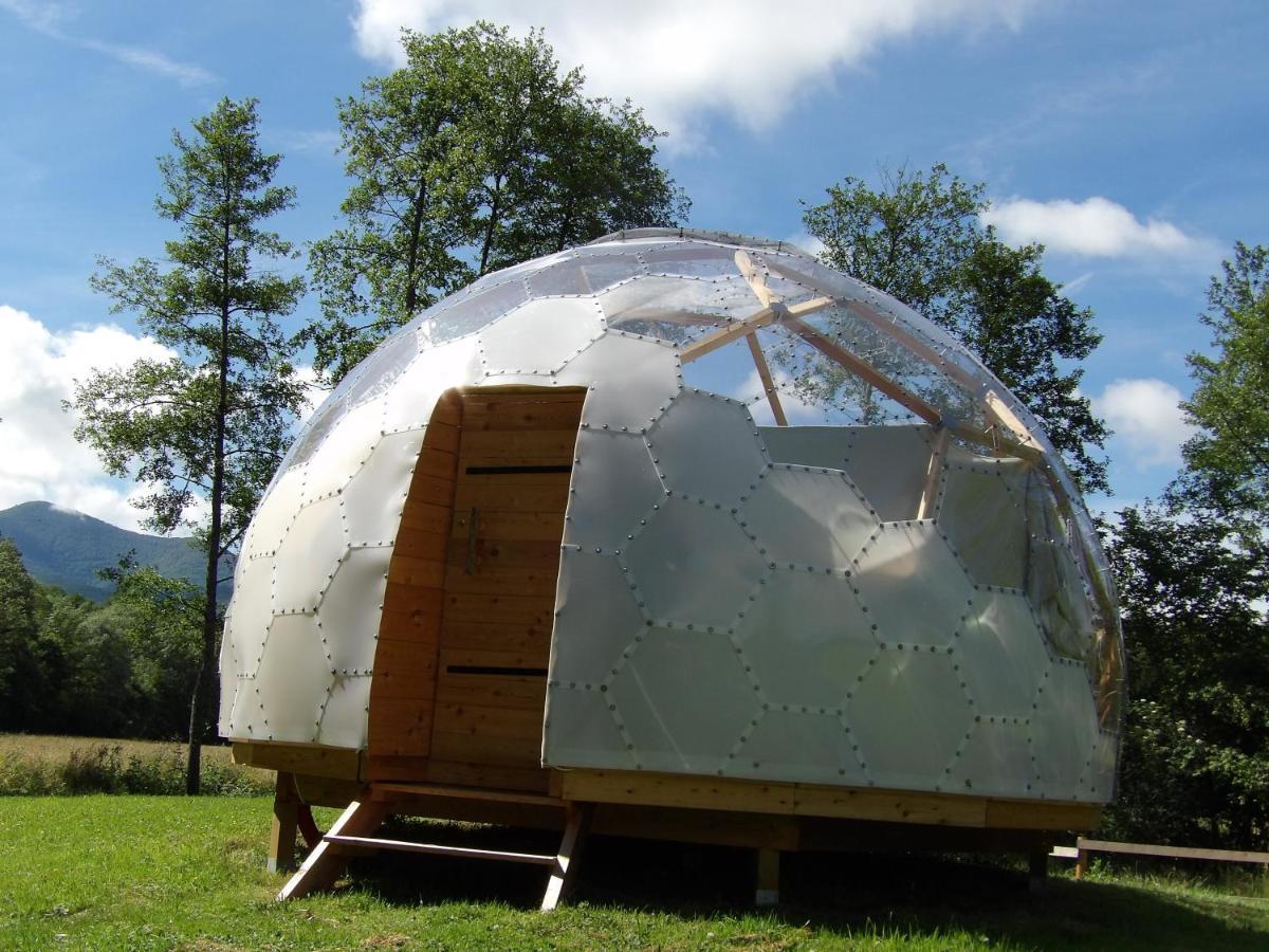 Camping 3 Etoiles - Piscine Chauffee - Vue Montagne Saint-Girons  Eksteriør bilde
