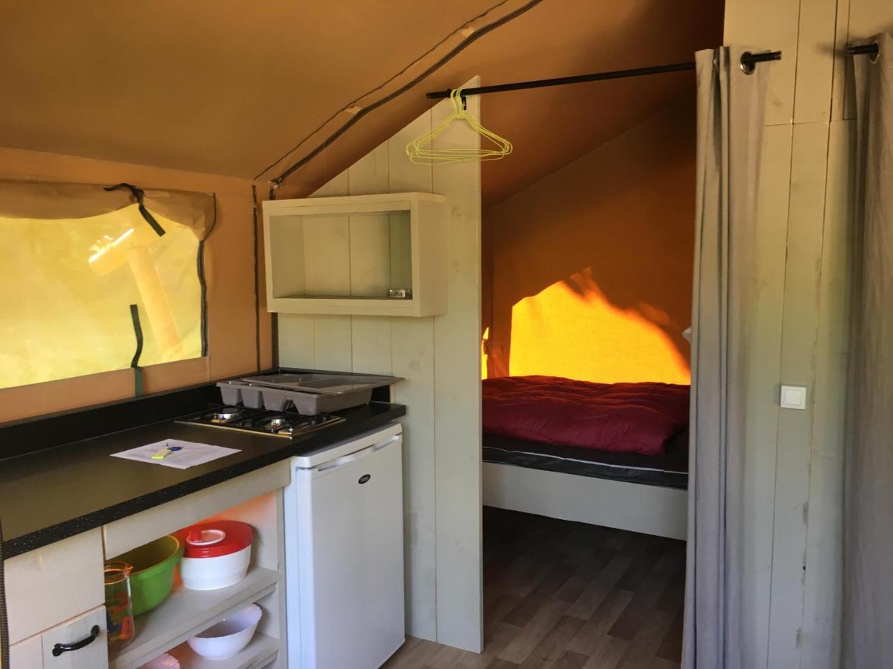 Camping 3 Etoiles - Piscine Chauffee - Vue Montagne Saint-Girons  Eksteriør bilde