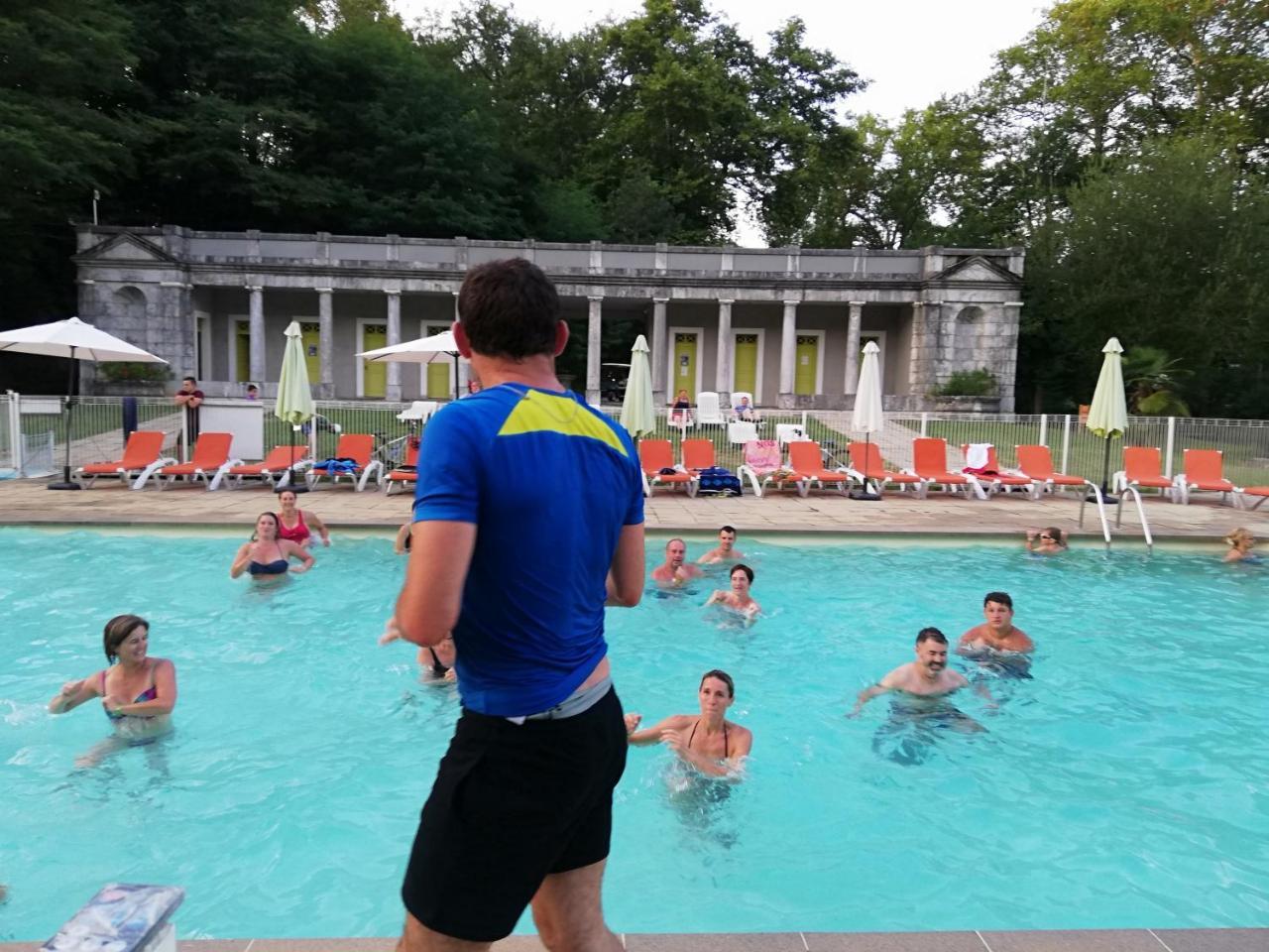 Camping 3 Etoiles - Piscine Chauffee - Vue Montagne Saint-Girons  Eksteriør bilde